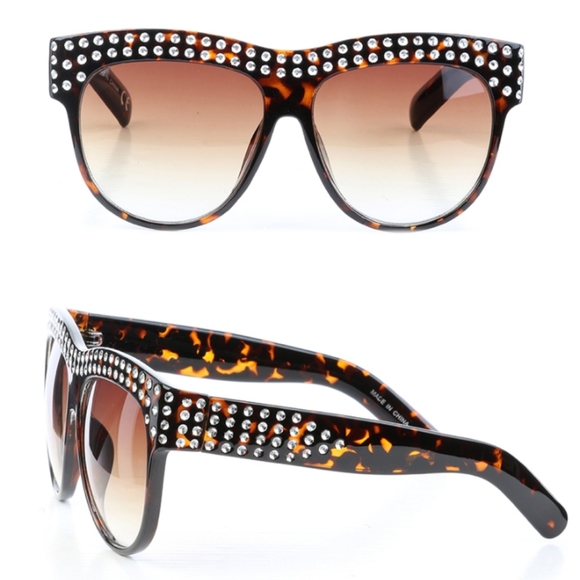 Accessories - Fashion Sunglasses